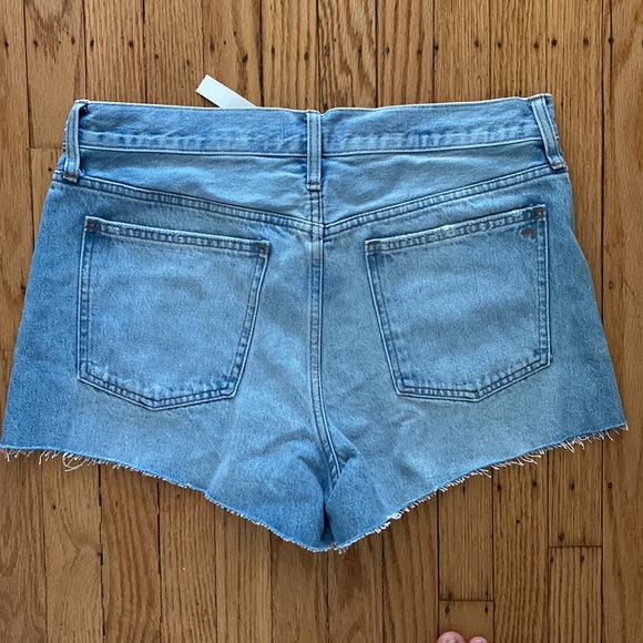 NWT Madewell Relaxed Denim Jean Shorts in Cedarcroft Wash size 29 - Picture 2 of 4